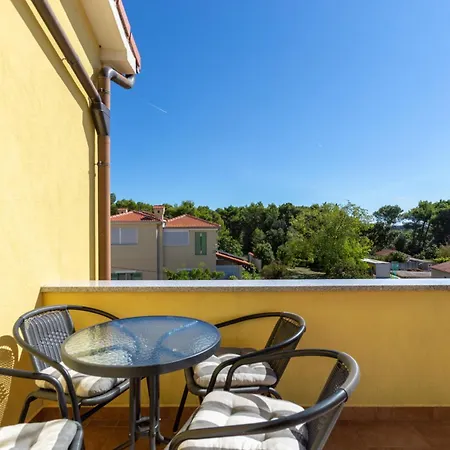 Tina - A4 Second Floor - Mpolo Apartment Medulin